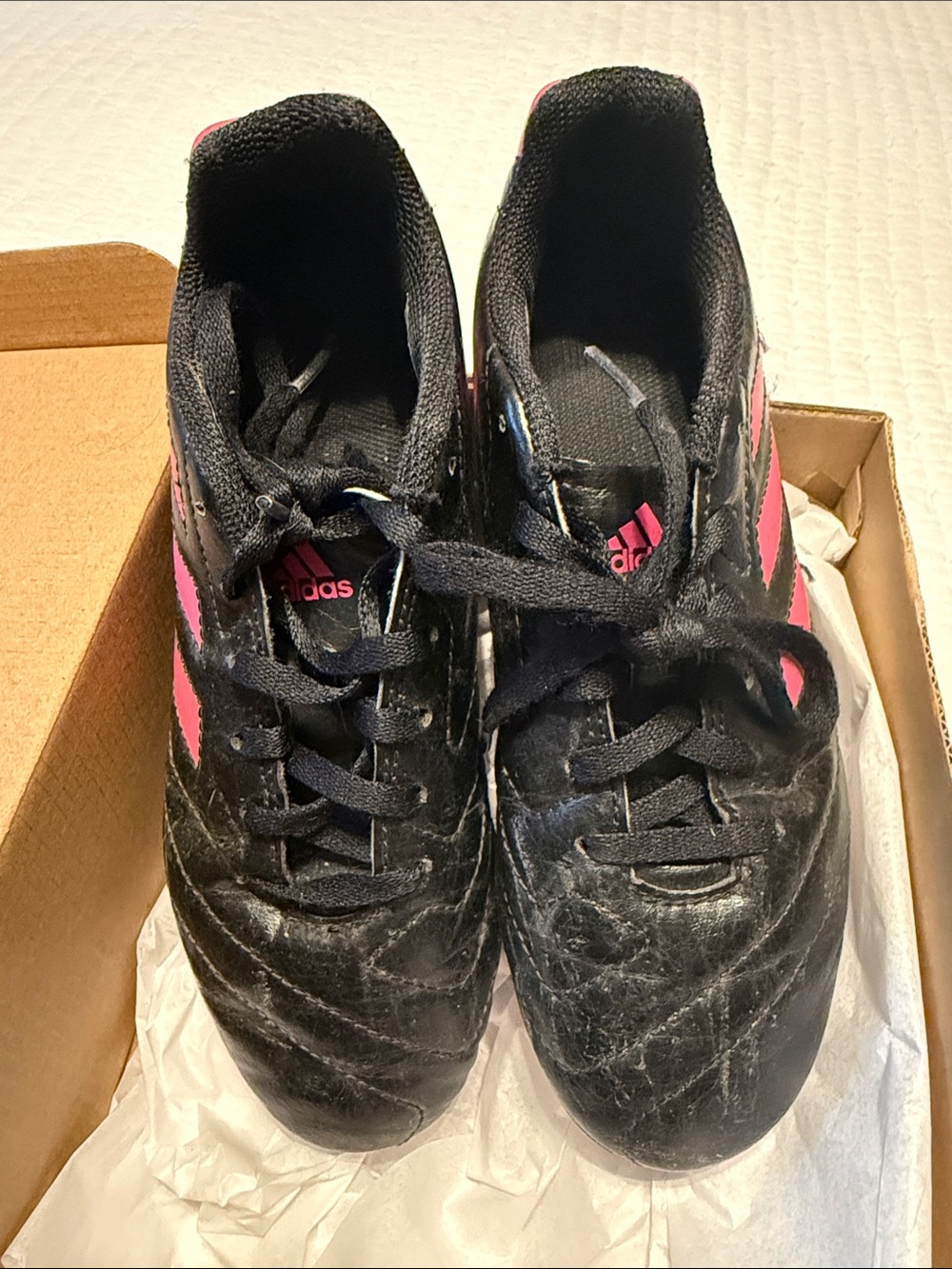 adidas Goleto IX Kids Soccer Cleats - Black & Red size 4